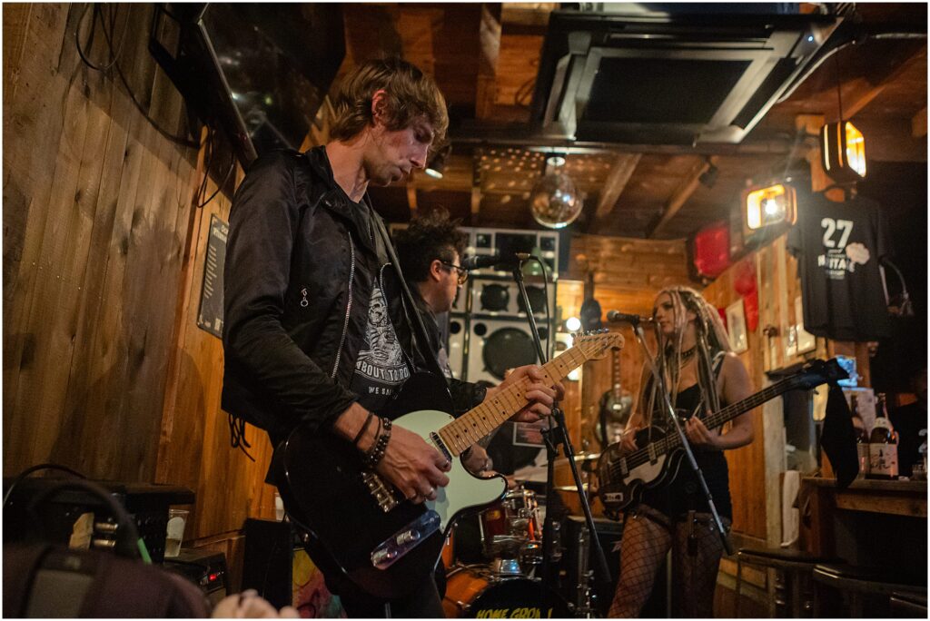 The Support Sake Tour! American rock band, The Falling Doves, traveled around Japan to perform their music and help bring some awareness to the diminishing Japanese sake industry by bridging music and culture. - YOKOSUKA, Moai & Capi.
