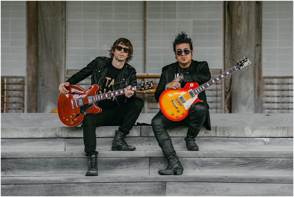 The Support Sake Tour! American rock band, The Falling Doves, traveled around Japan to perform their music and help bring some awareness to the diminishing Japanese sake industry by bridging music and culture. - A Noto-Matsunami temple shoot with Vintage Guitars.