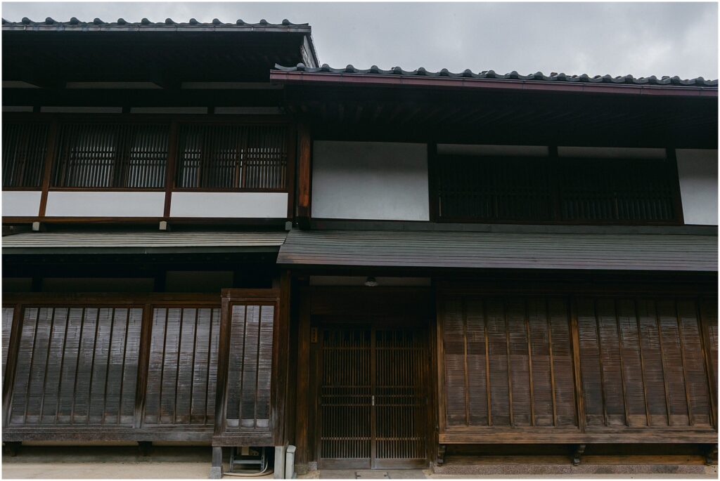 The Support Sake Tour! American rock band, The Falling Doves, traveled around Japan to perform their music and help bring some awareness to the diminishing Japanese sake industry by bridging music and culture. - Masuizumi Saseki. Masuda Sake Company located in Iwase, Toyama.