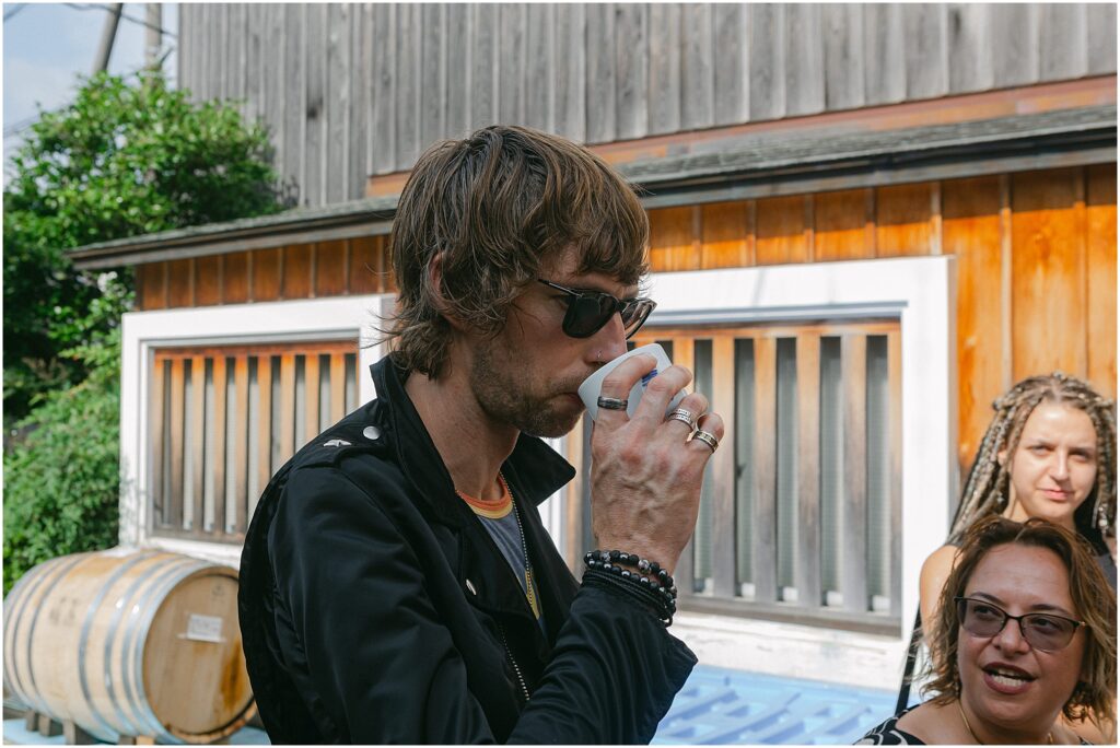 The Support Sake Tour! American rock band, The Falling Doves, traveled around Japan to perform their music and help bring some awareness to the diminishing Japanese sake industry by bridging music and culture. - Masuizumi Saseki. Masuda Sake Company located in Iwase, Toyama.